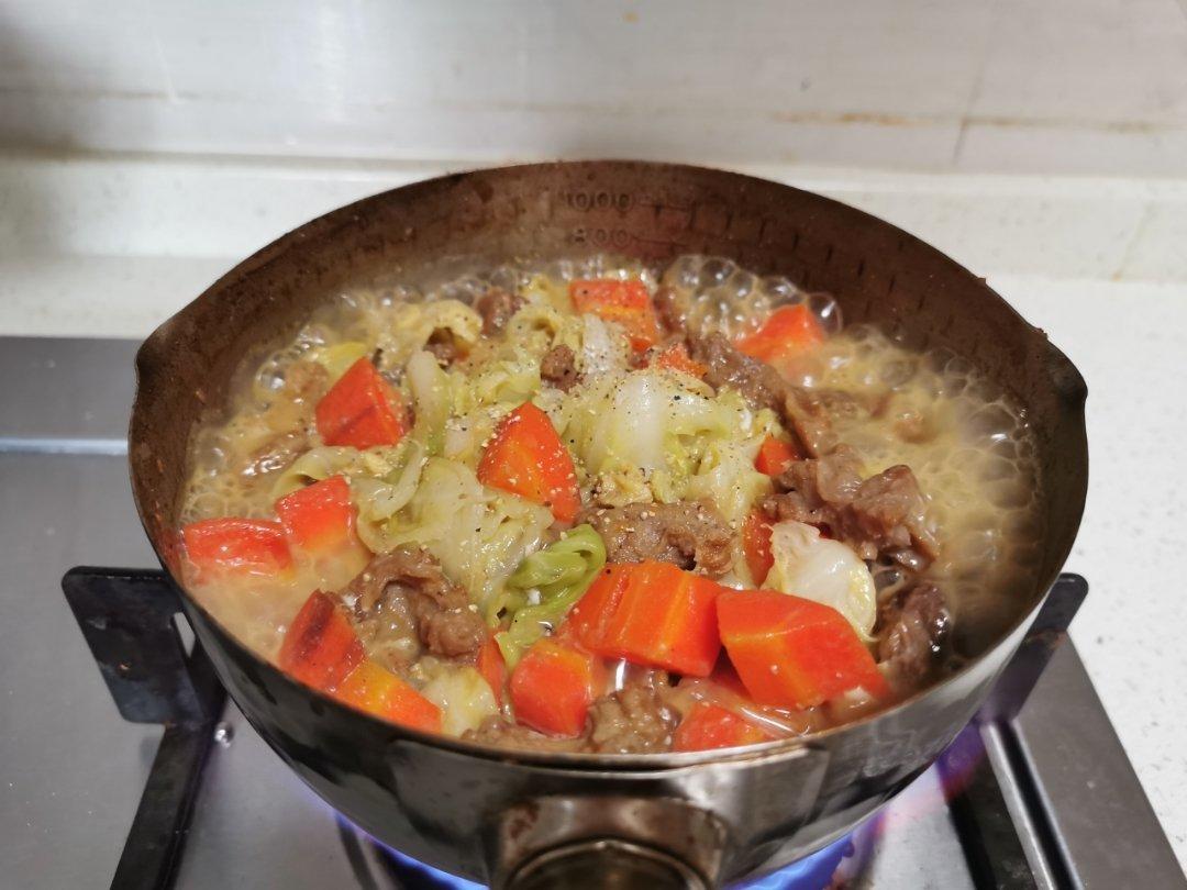 番茄牛肉炖土豆胡萝卜