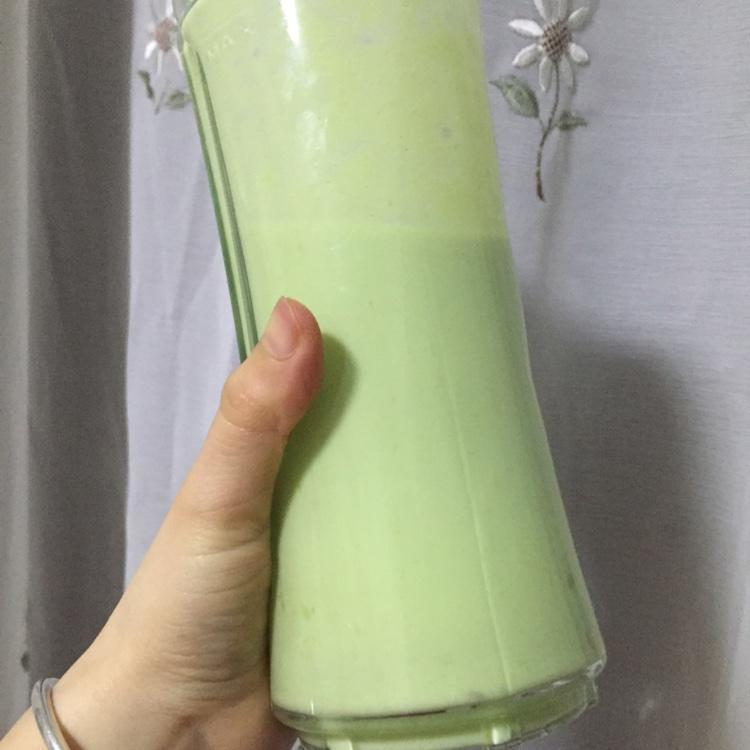 牛油果完美奶昔