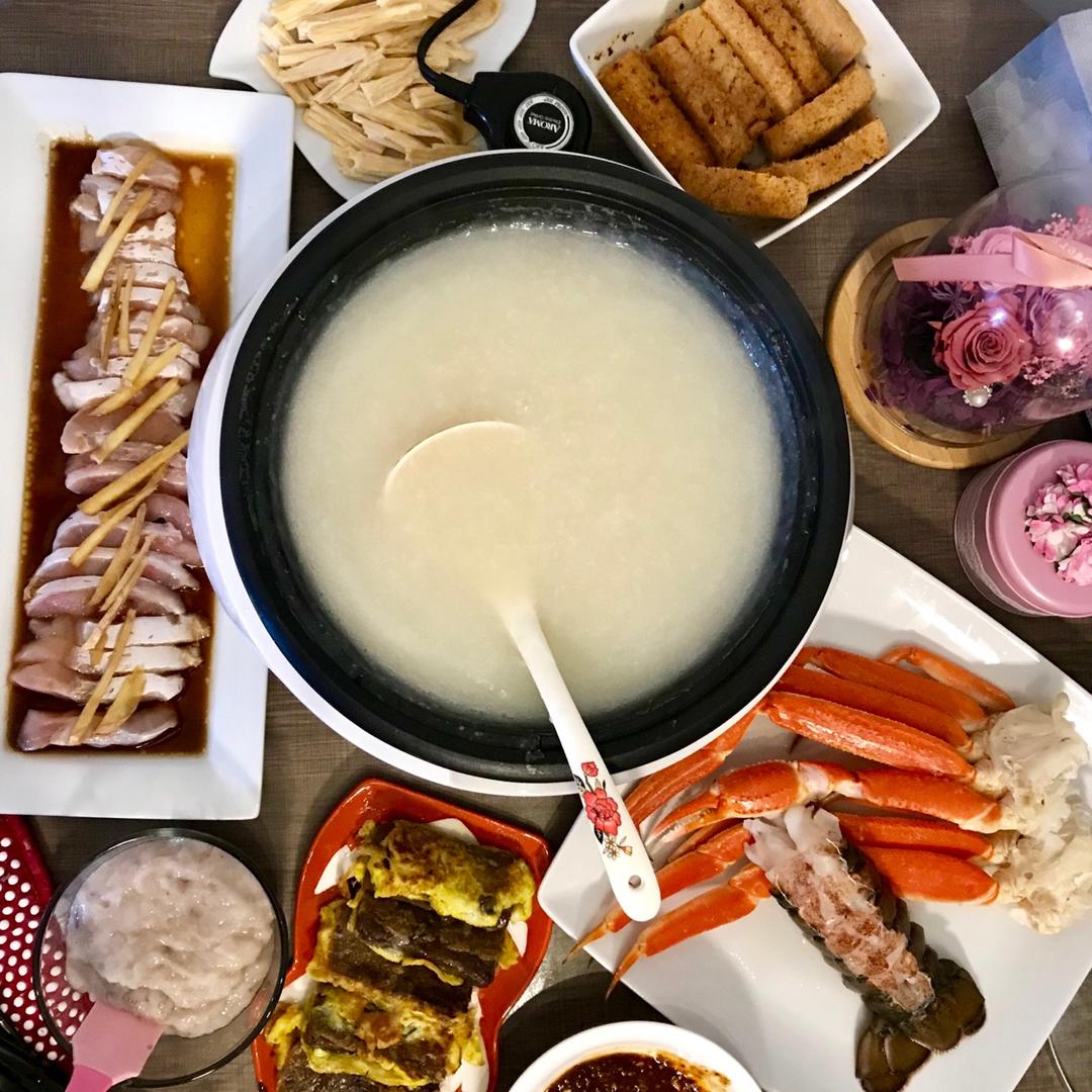 东家佳奈子做的毋米粥火锅