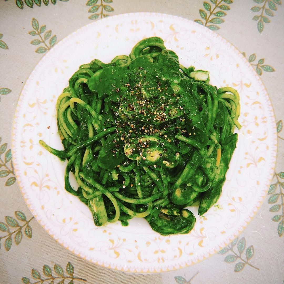 【无油低脂】菠菜青酱意面