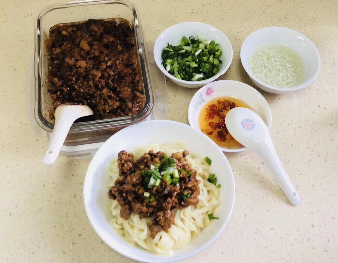 炸酱面-地道武汉味