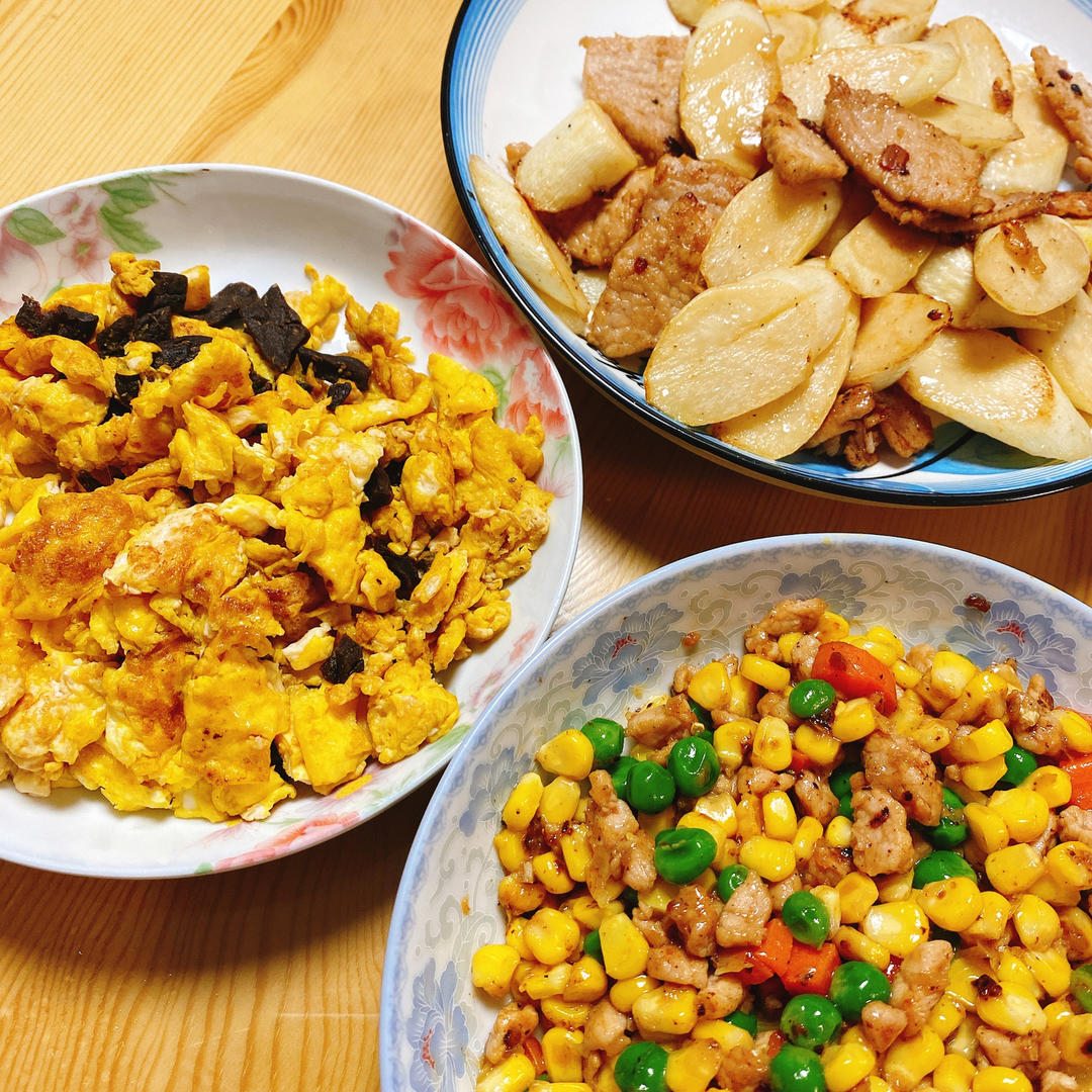 玉米鸡丁