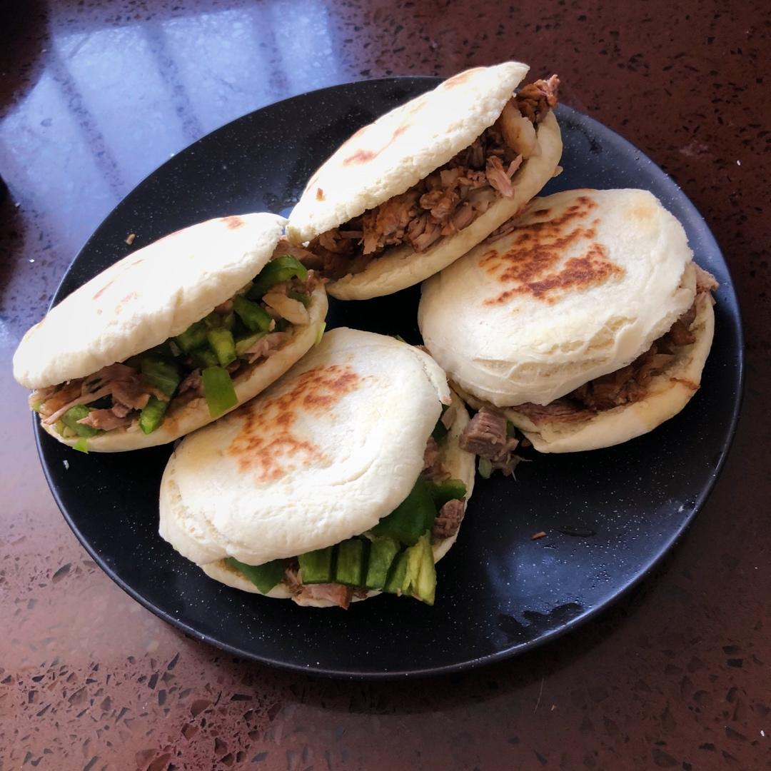 肉夹馍(白吉馍的制作)
