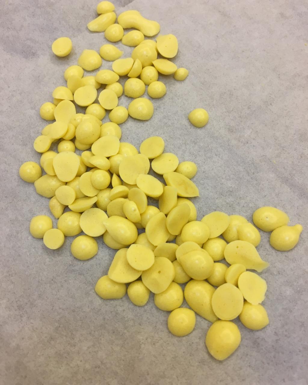 入口即化的无添加蛋黄溶豆