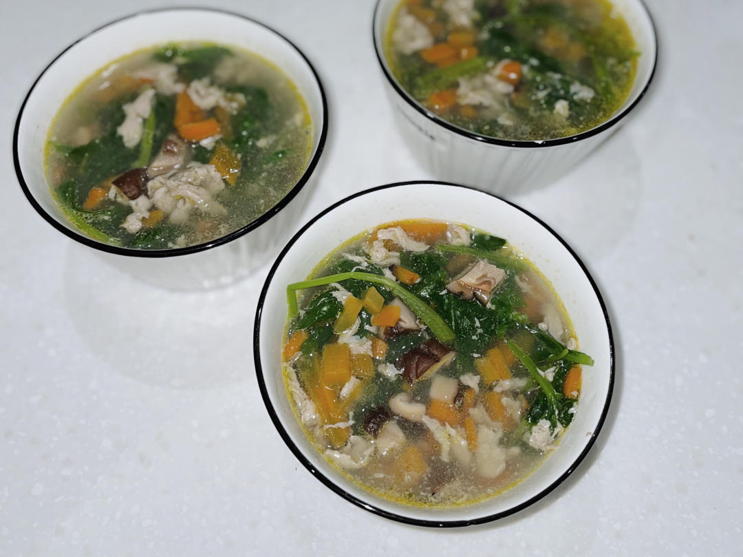 KFC菠菜蛋花汤（香菇和胡椒粉才是灵魂）