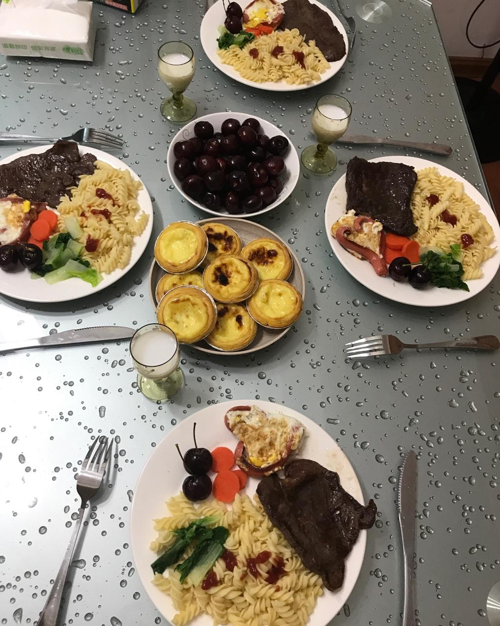 四分钟煎好一块鲜嫩多汁的牛排