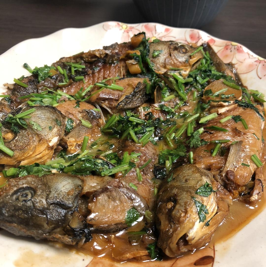 红烧鲫鱼
