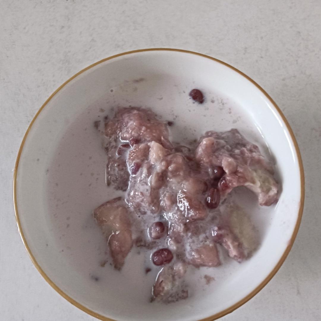 比奶茶还好喝的奶香芋头红豆汤