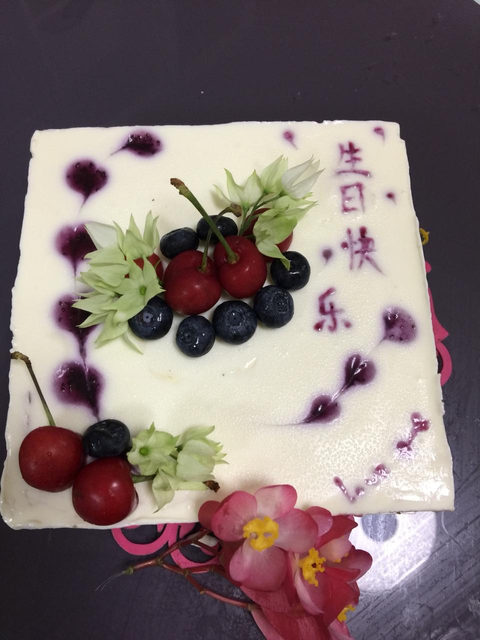 蓝莓芝士慕斯蛋糕（视频菜谱）