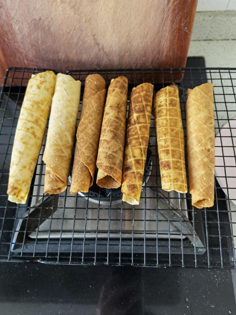 兮月he做的鸡蛋卷脆皮蛋筒冰淇淋绝配脆脆脆无黄油不打发材料简单