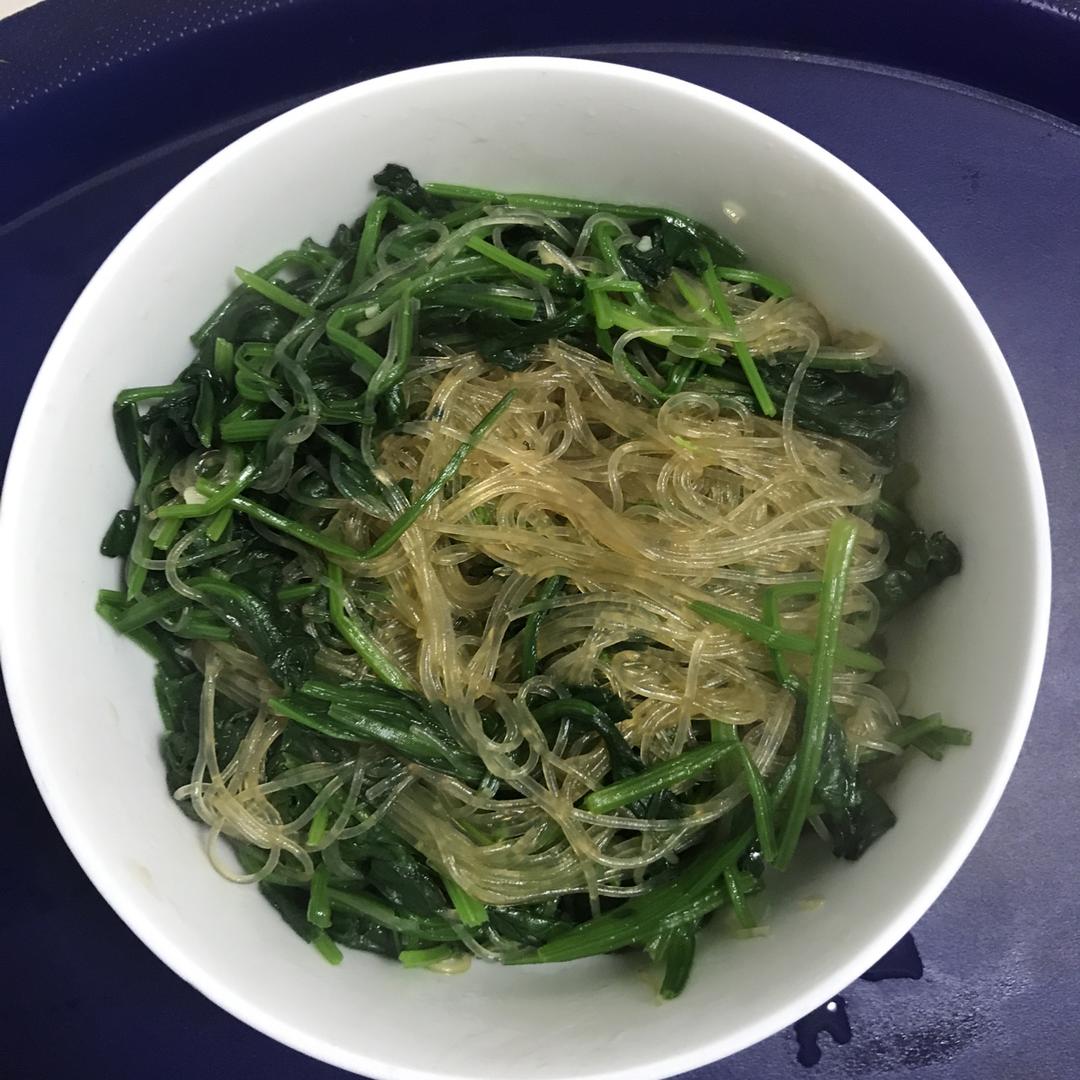 菠菜炒粉丝