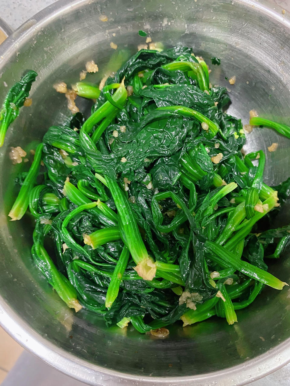 凉拌菠菜(家传秘方)