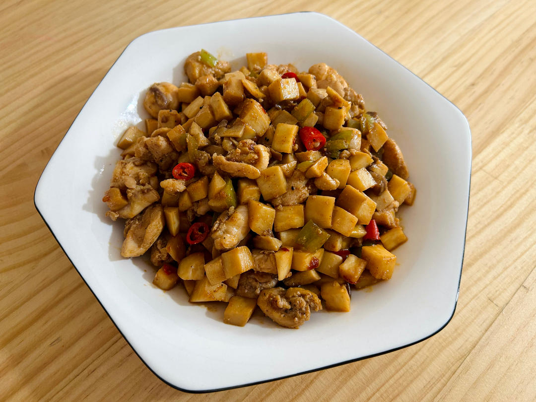 杏鲍菇炒鸡丁