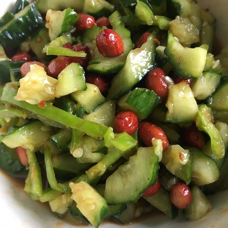 一人的小日子做的香脆麻辣凉拌黄瓜【唇齿留香】