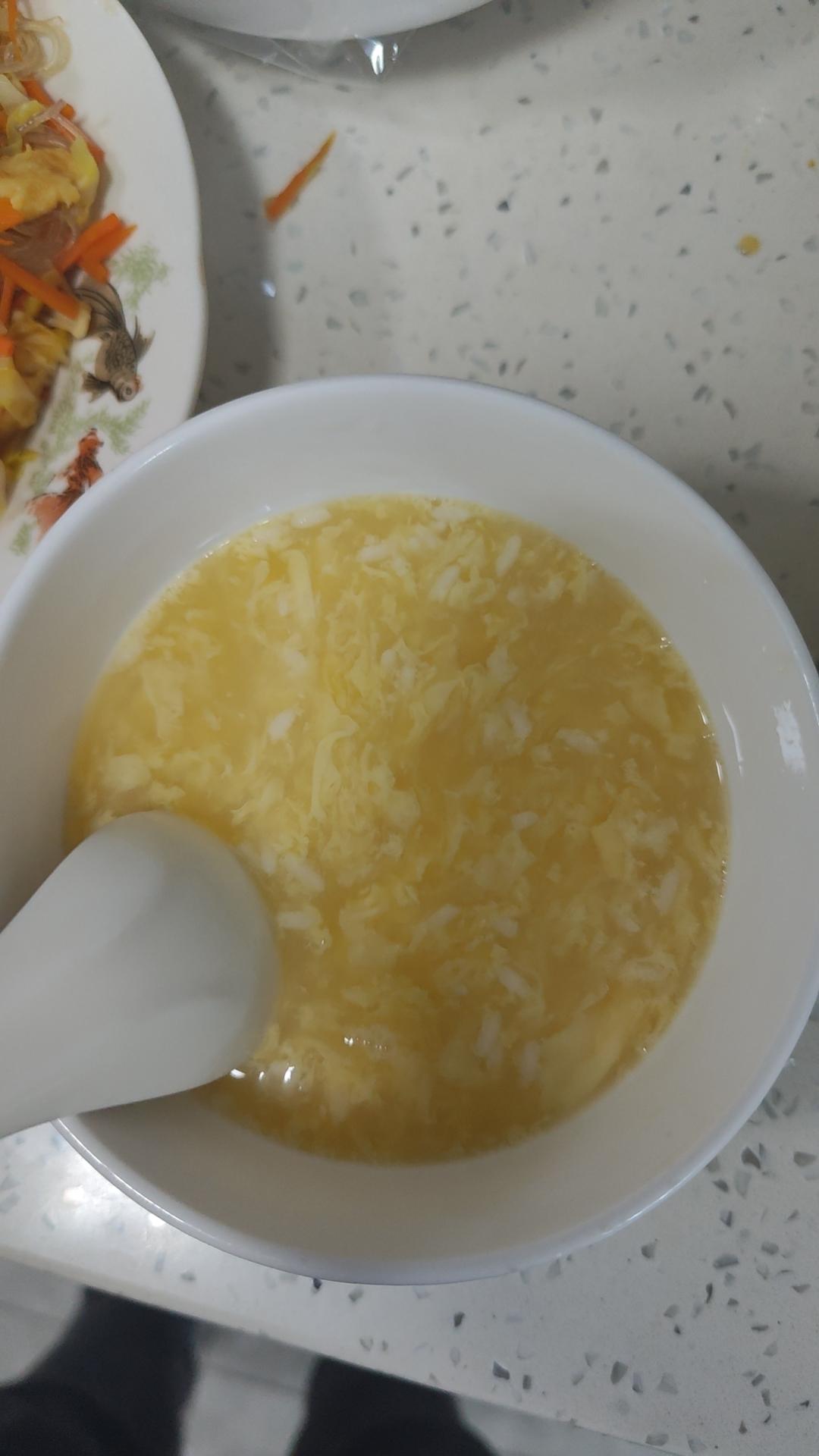 冲出像花一样的蛋酒