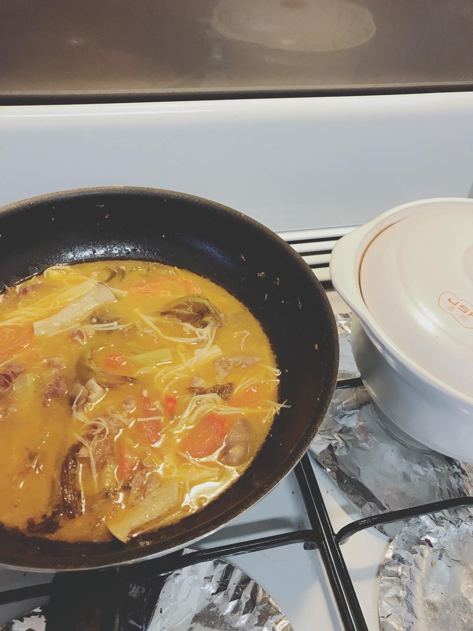 酸汤肥牛