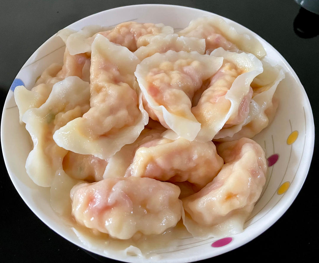 西红柿鸡蛋饺子