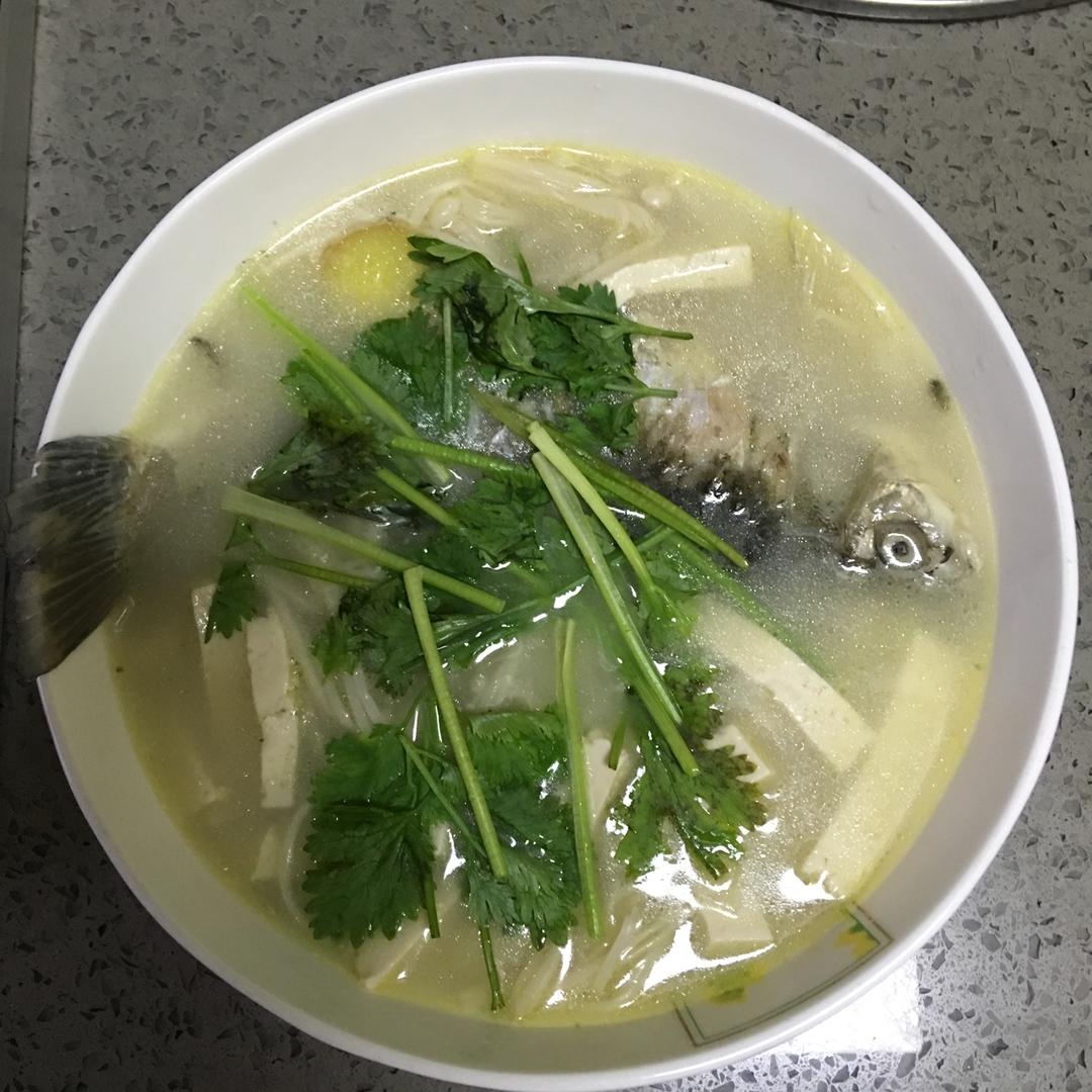 鲫鱼汤