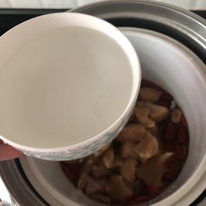 养胃猴头菇汤的做法 步骤5