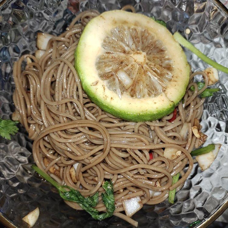 泰味凉拌柠檬鸡丝