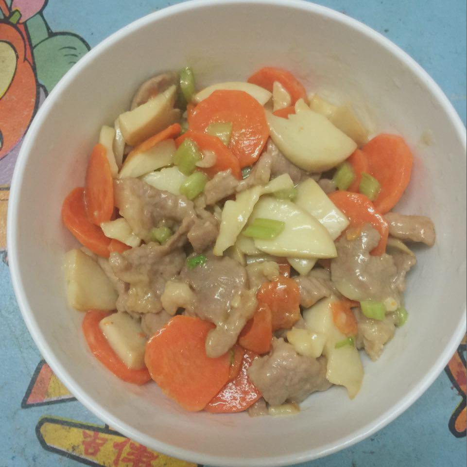 胡萝卜炒杏鲍菇