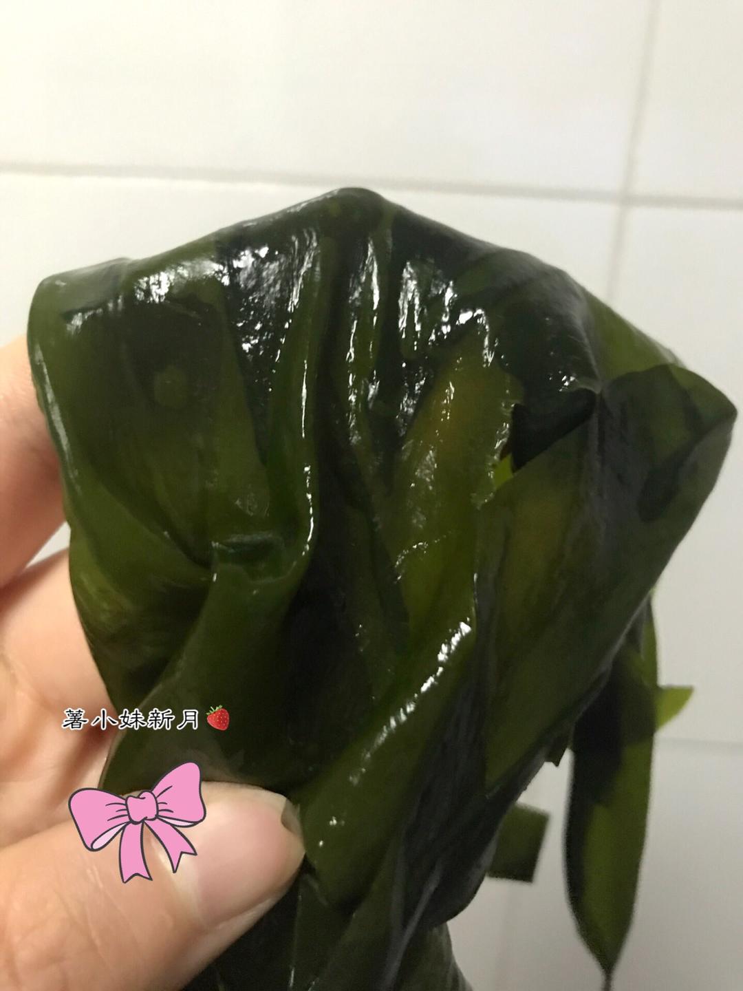 裙带菜猪肉馅饼的做法