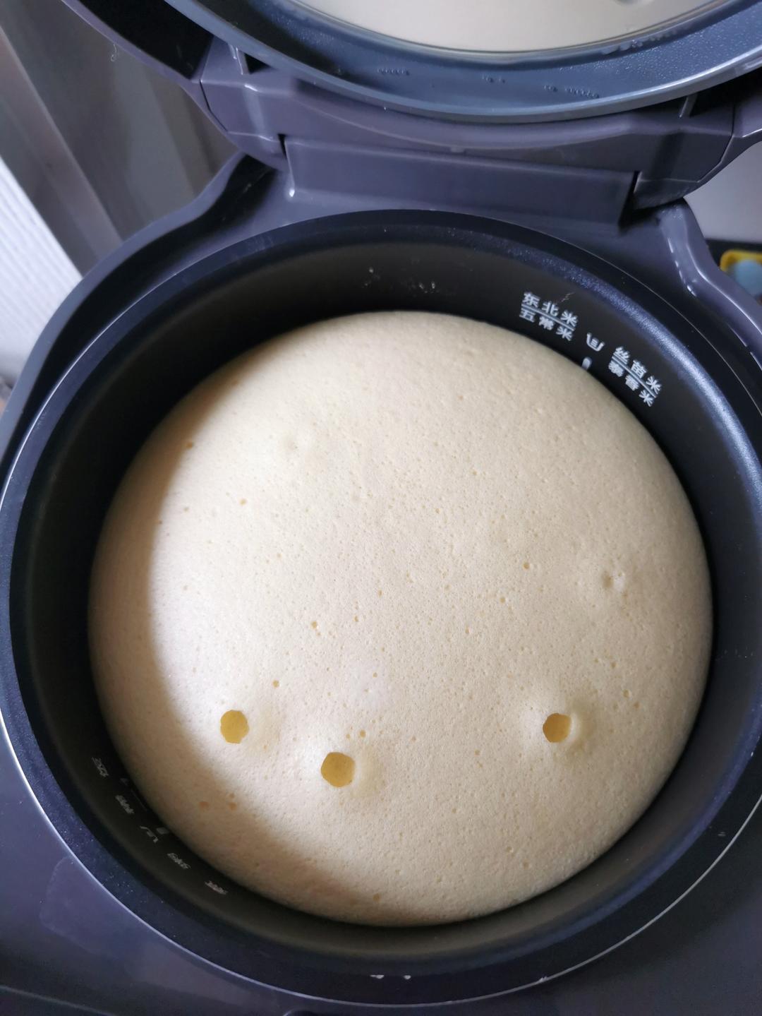 简单的电饭锅蛋糕(不用秤版)