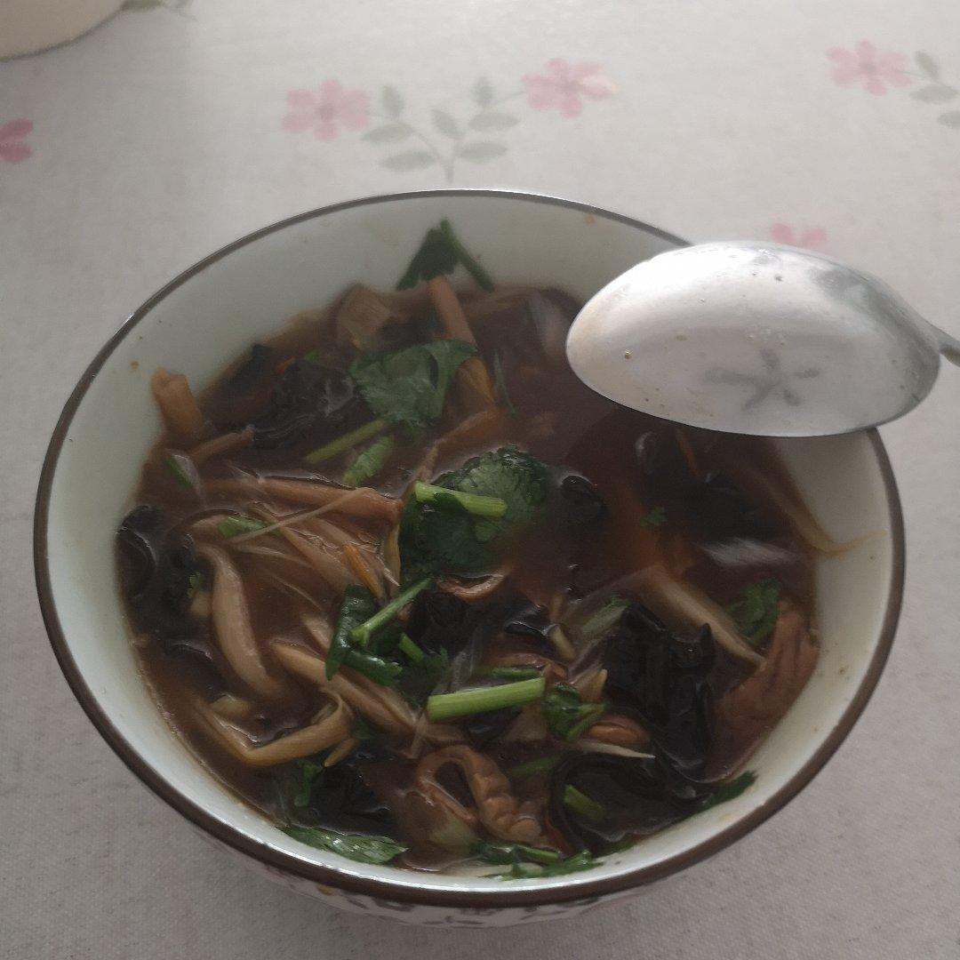 酸辣肚丝汤