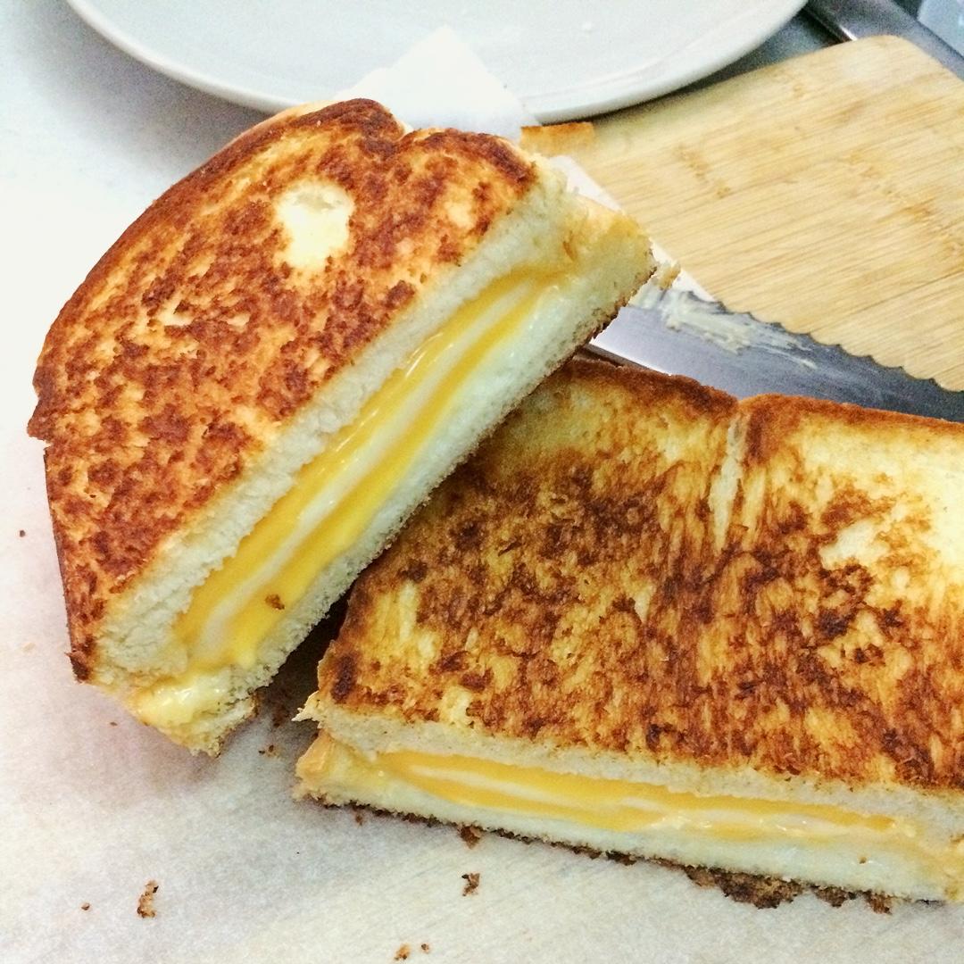 《chef》唾液强分泌版——双奶酪夹心烤土司