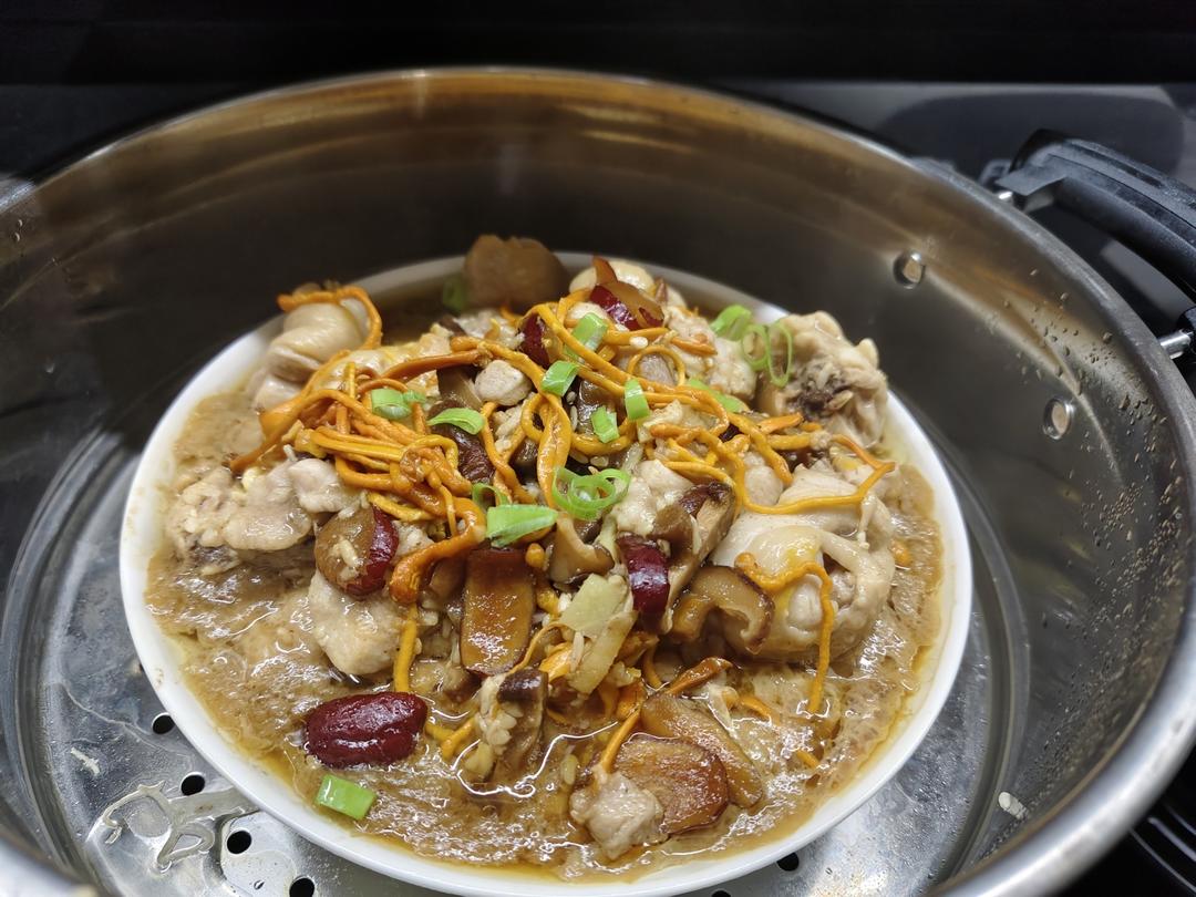 地道广东味——虫草花蒸鸡