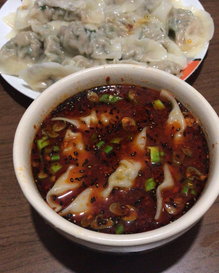 【西安小吃系列】 11:回民街牛肉韭黄酸汤水饺