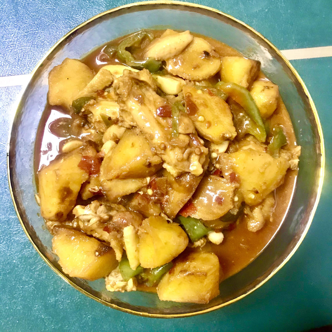 家常大盘鸡加手擀宽面