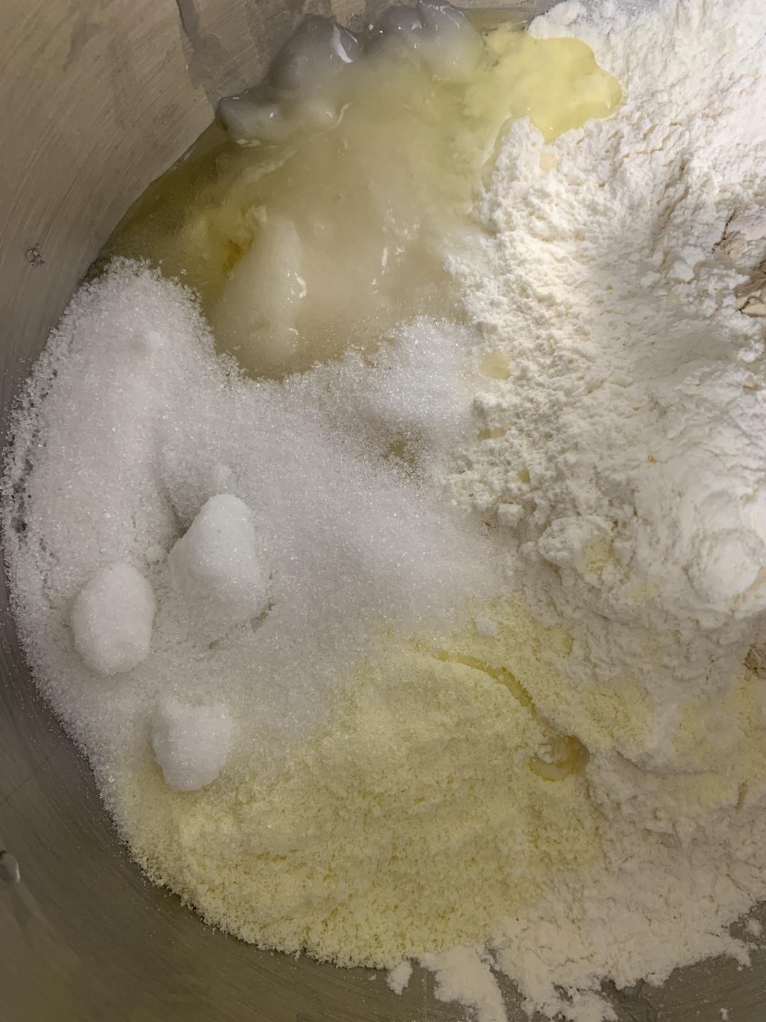 纯奶手撕吐司的做法 步骤1