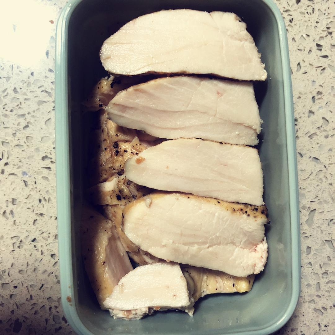 嫩到不行的烤鸡胸肉