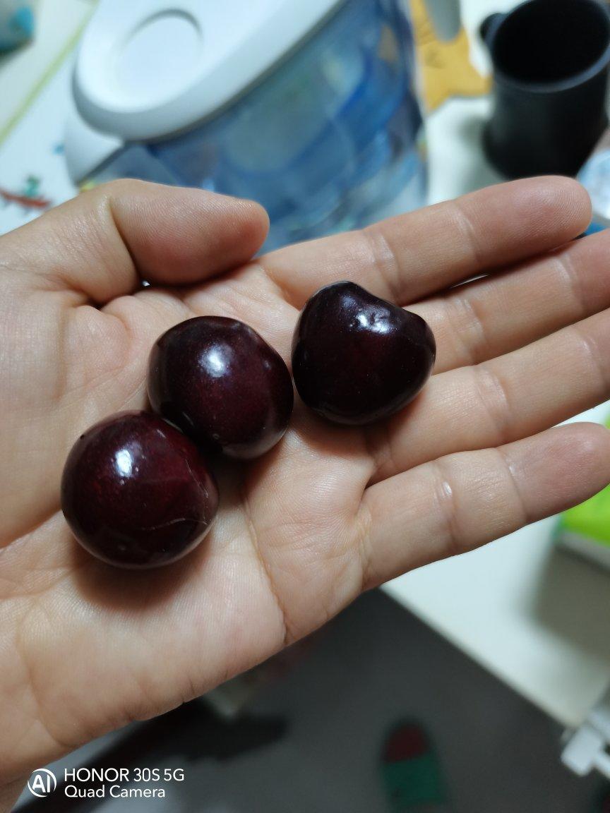 蒸樱桃（樱桃罐头）
