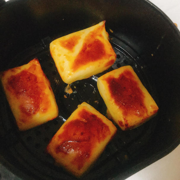 空气炸锅烤牛奶