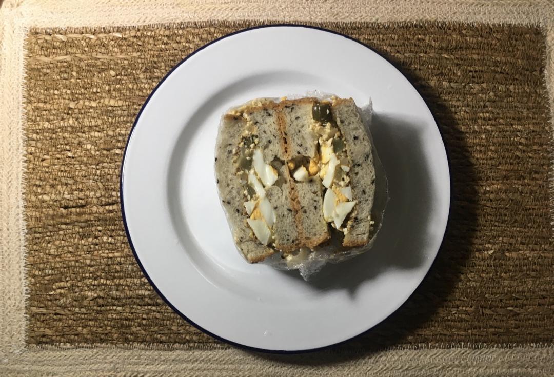 藤田千秋的鸡蛋豆腐泥三明治