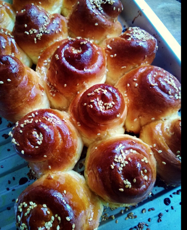 大人小孩都爱不释口的【蜂蜜牛奶小餐包】