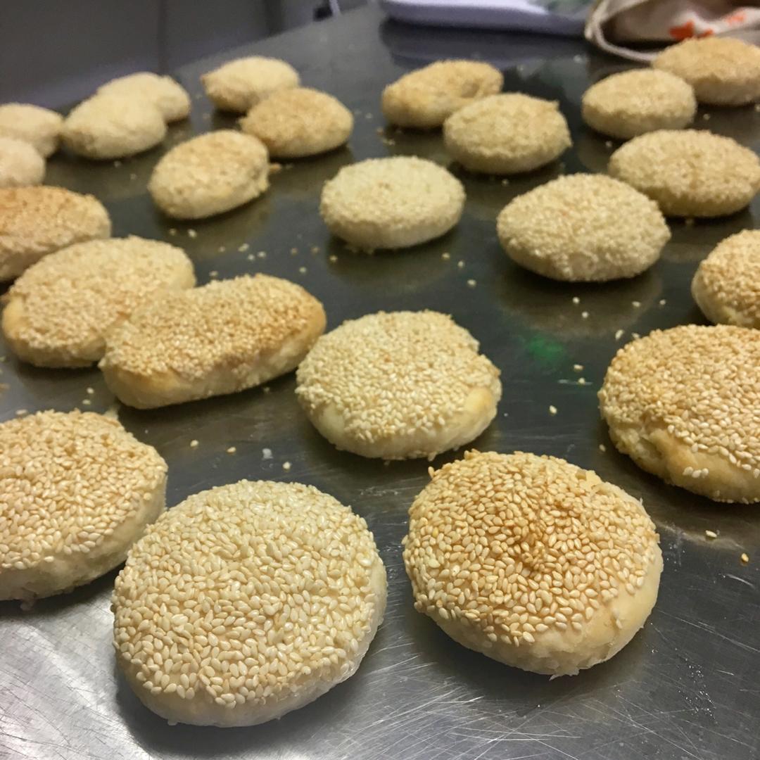 梨花压海棠的面点作业