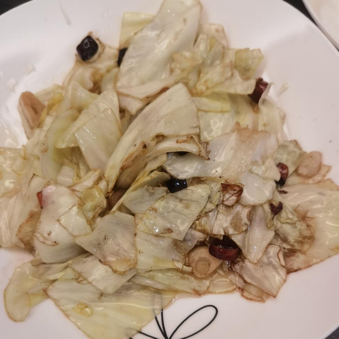 厨师长教你：“手撕包菜”的家常做法,简单又不失美味