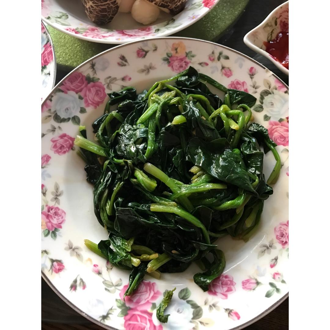 凉拌菠菜