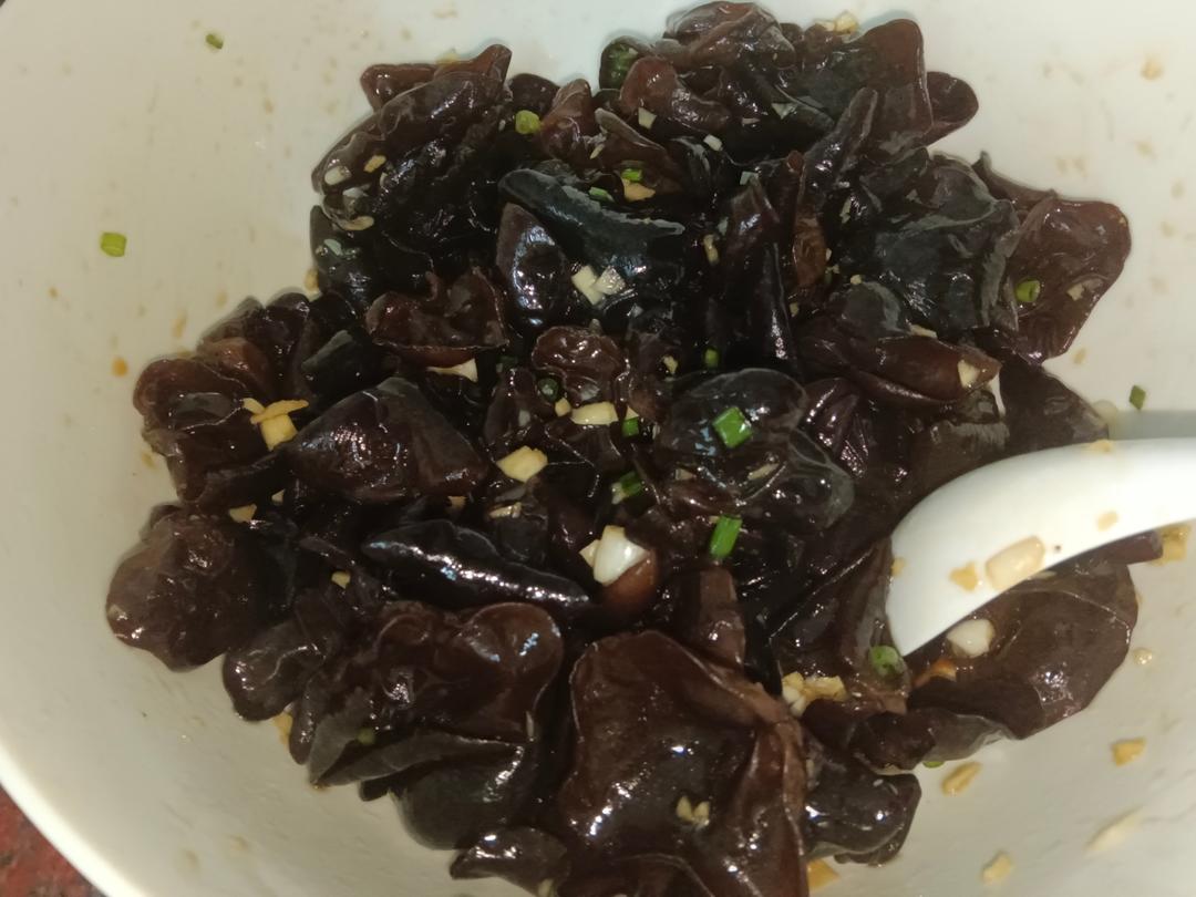 万用凉拌料汁•凉拌木耳
