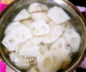红枣花生莲藕排骨汤的做法 步骤2