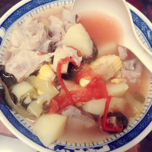 番茄土豆小排汤