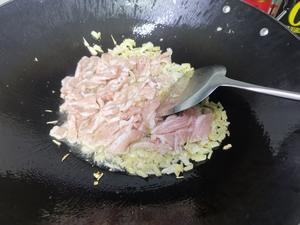 五花肉炒莴笋的做法 步骤2