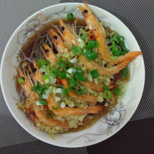 蒜蓉粉丝蒸大虾