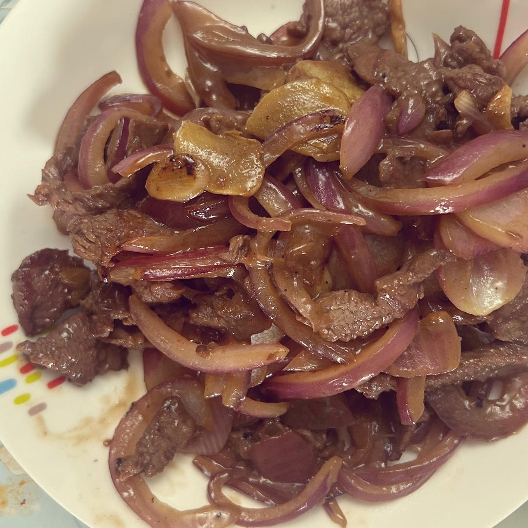 老少皆宜的一道“青椒洋葱爆炒牛肉”