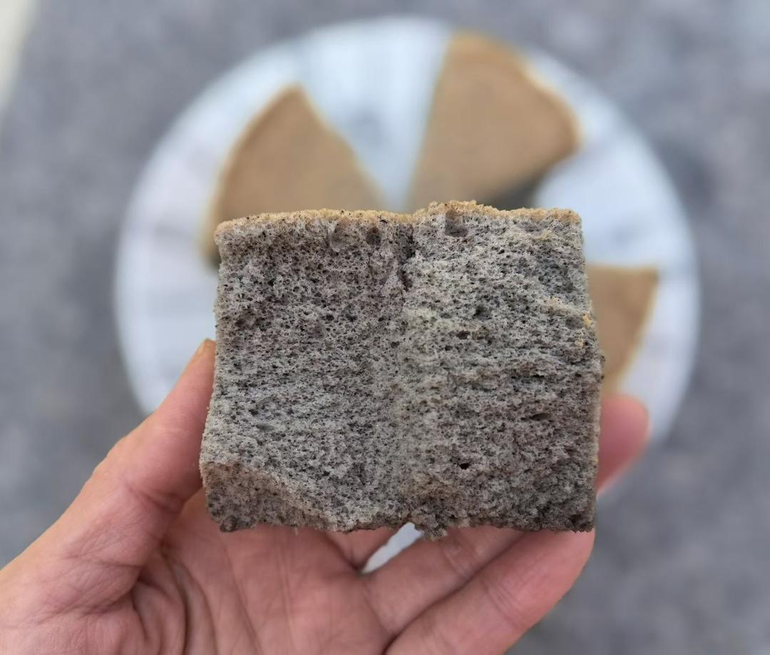 养生黑芝麻古早蛋糕