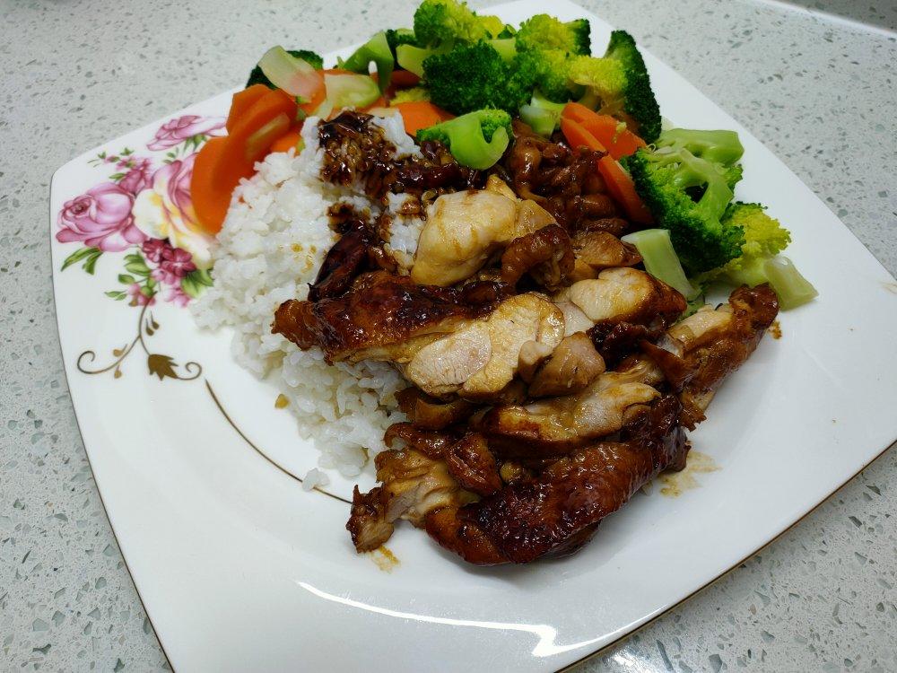 照烧鸡腿饭