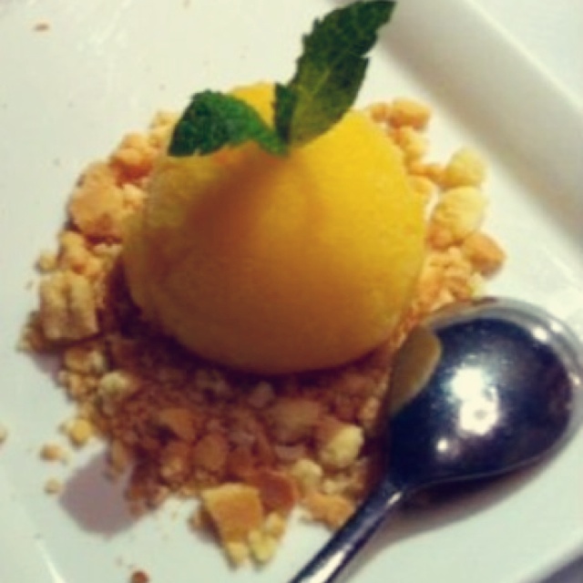 酸奶芒果冰淇淋